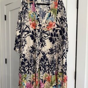 Flowy knee length dress from Italy!